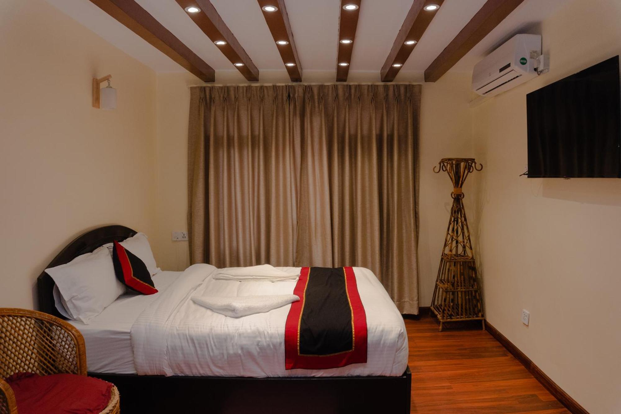 Hotel Tulaja Boutique Bhatgoan